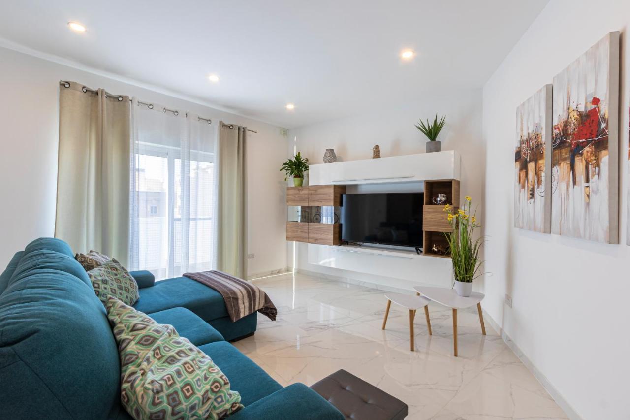 H2 -Modern And Spacious 3 Bedroom Apartment San Ġwann Dış mekan fotoğraf