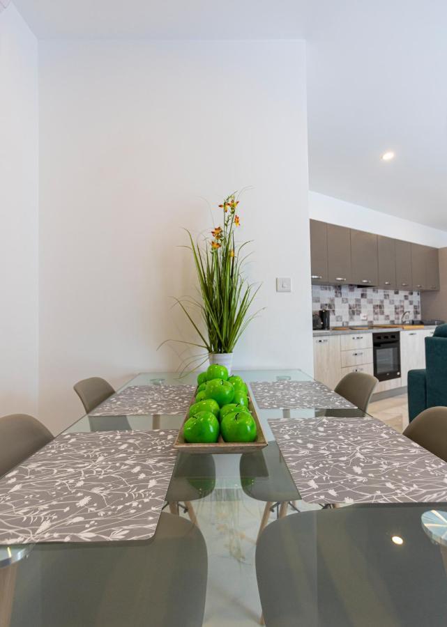 H2 -Modern And Spacious 3 Bedroom Apartment San Ġwann Dış mekan fotoğraf